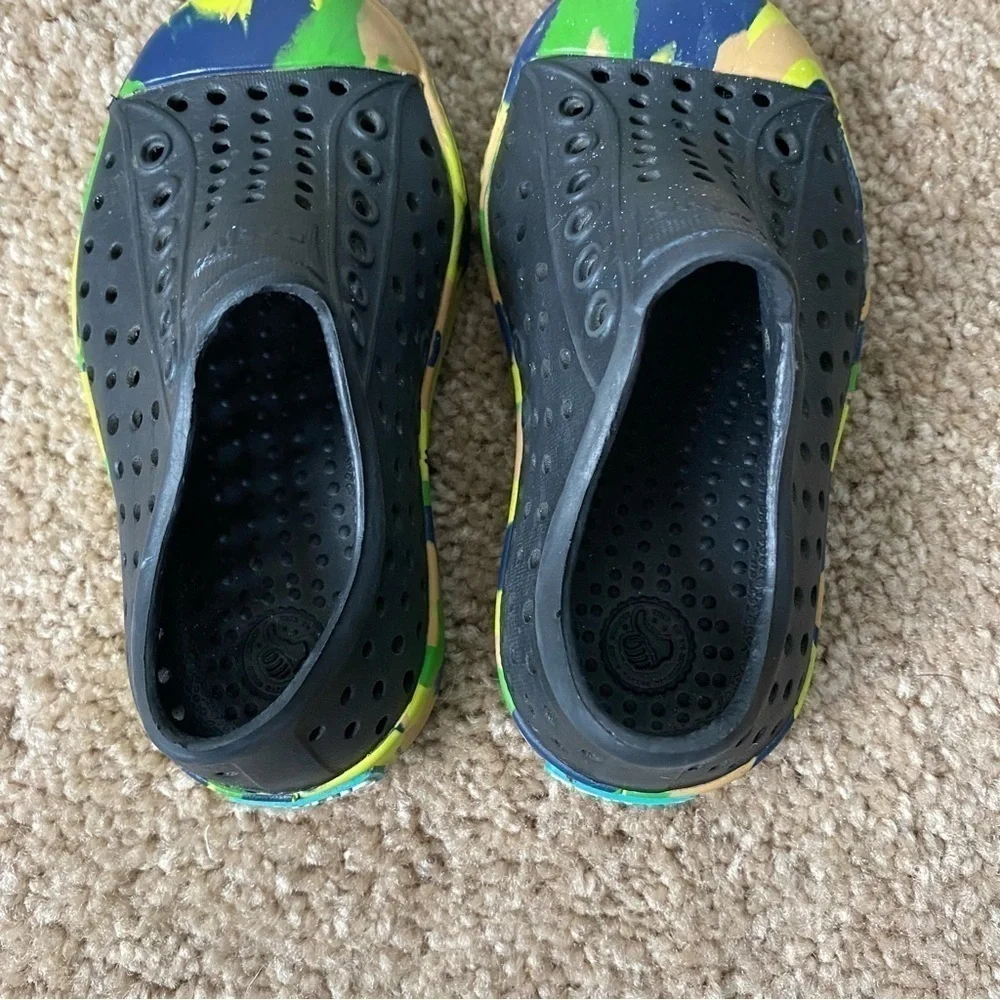 Native | Boy's Slip On Multicolor Sneakers Size 6